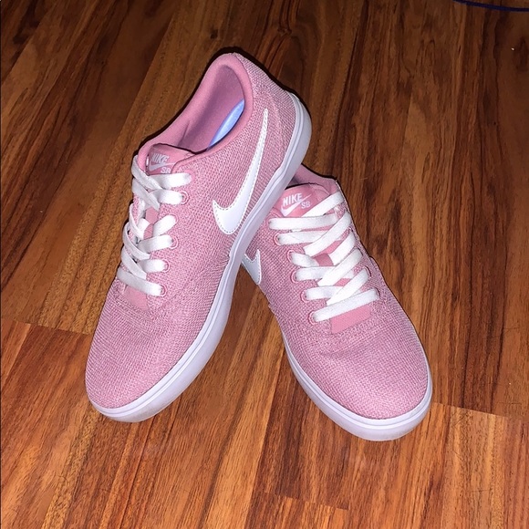 nike sb solarsoft pink